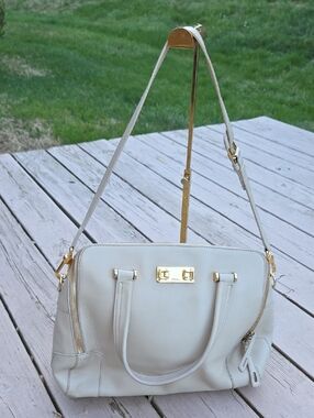 Fendi Saks 5th Ave Exclusive Cream Leather Shoulderbag Satchel GUC